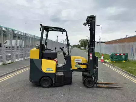 Kääntökelkkatrukki 2019  Aisle Master 20NG (2)