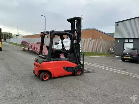Carrelli elettrici 4 ruote 2014  Linde E20PL-02 (3)