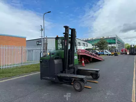 Chariots multidirectionnels 2009  Combilift C4000 (3)