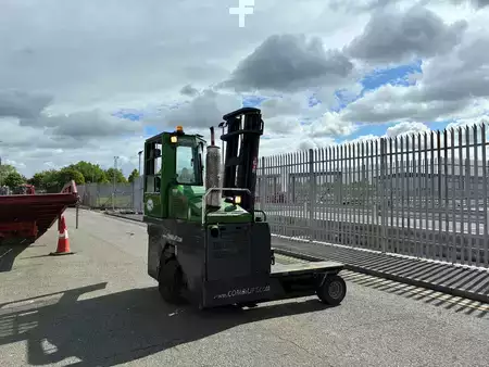 Chariots multidirectionnels 2009  Combilift C4000 (6)