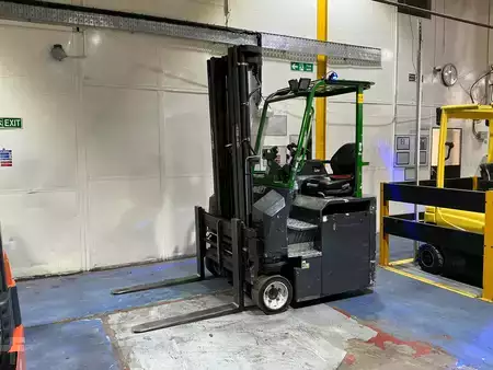 Chariots multidirectionnels 2019  Combilift CBE 3000 (3)