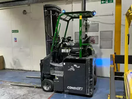 Chariots multidirectionnels 2019  Combilift CBE 3000 (2)
