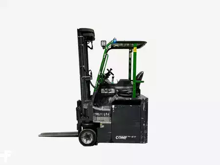 Vierwegestapler 2019  Combilift CBE 3000 (1)