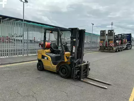 Treibgasstapler 2014  CAT Lift Trucks GP25NT (5)