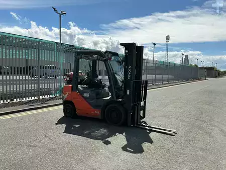 Chariots élévateurs GPL 2019  Toyota 02-8FGF25 (5)