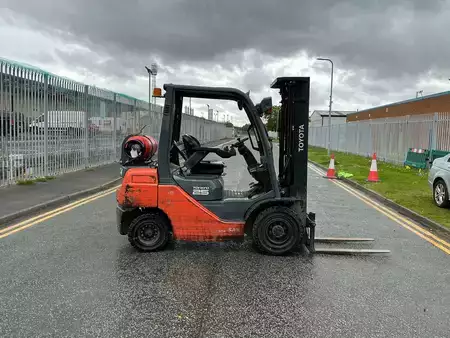 Chariots élévateurs GPL 2019  Toyota 02-8FGF25 (4)