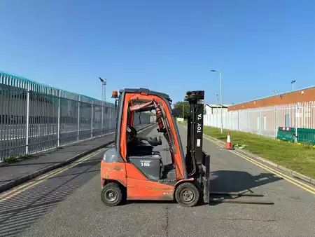 Elektro čtyřkolový VZV 2015  Toyota 8FBMT15E11026 (4)