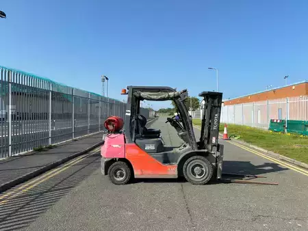 LPG heftrucks 2020  Toyota 02-8FGF25 (4)