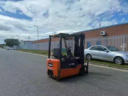 Eléctrico - 3 rodas 2015  Doosan B15T-5 (2)