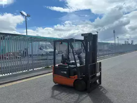 Eléctrico - 3 rodas 2015  Doosan B15T-5 (3)