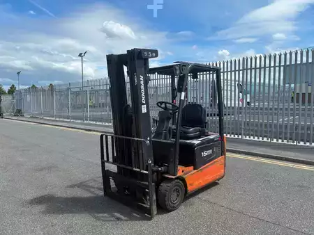 Eléctrico - 3 rodas 2015  Doosan B15T-5 (6)