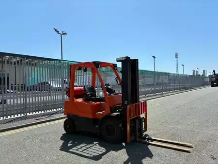 Gázüzemű targoncák 2009  Hyster H2.0FT (6)