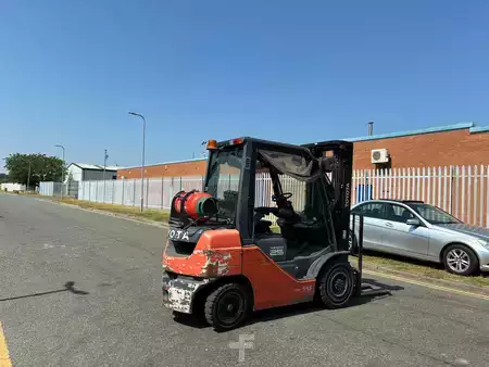 Carrelli elevatori GPL 2019  Toyota 02-8FGF25 (6)