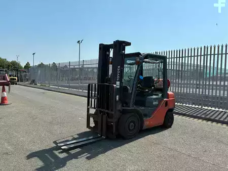 Carrelli elevatori GPL 2019  Toyota 02-8FGF25 (3)