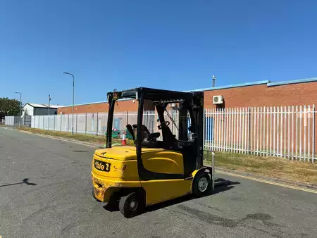 Eléctrico - 4 rodas 2011  Yale ERP35VL (4)
