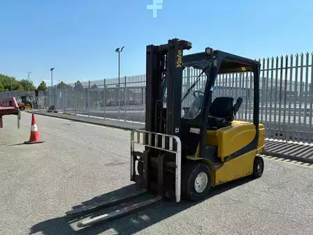 Eléctrico - 4 rodas 2011  Yale ERP35VL (6)