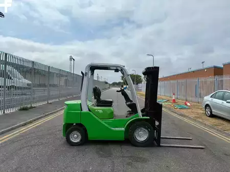 Empilhador diesel 2020  Cesab M320 (3)
