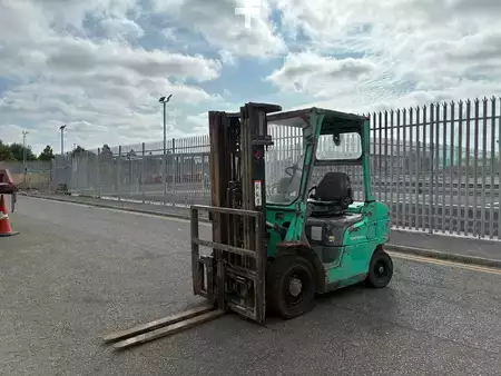 Dieselstapler 2019  Mitsubishi FD25NT (2)