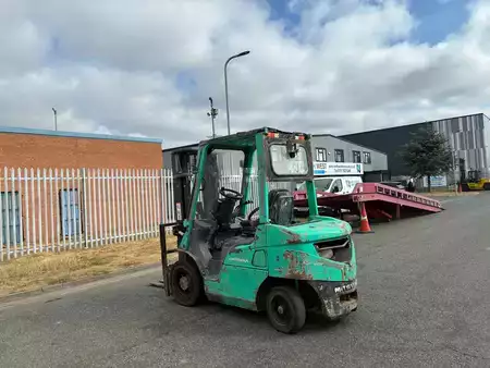 Dieselstapler 2019  Mitsubishi FD25NT (3)