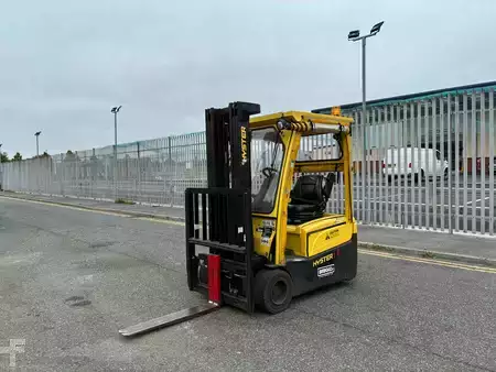 Carrelli elettrici 3 ruote 2016  Hyster J1.8XNTMWB (5)