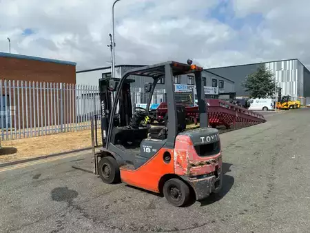Diesel Forklifts 2012  Toyota 02-8FDF18 (2)
