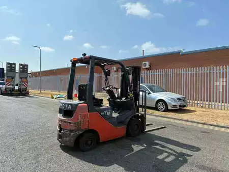 Diesel Forklifts 2012  Toyota 02-8FDF18 (5)