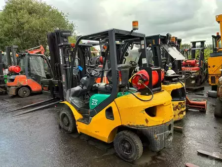 Empilhador a gás 2005  Komatsu FG25HT-16R (2)
