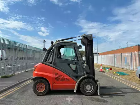 Carretilla elevadora diésel 2008  Linde H40D (3)