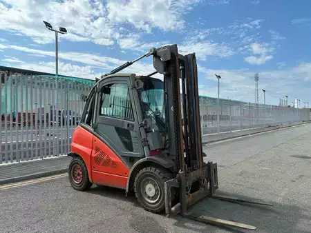Carretilla elevadora diésel 2008  Linde H40D (5)