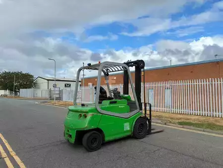Carrelli elettrici 4 ruote 2003  Cesab 500AC (6)