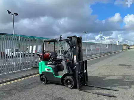 Nestekaasutrukki 2021  Mitsubishi FG18N (3)