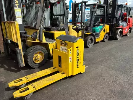 Niederhubwagen 2020  Hyster P3.0 (2)