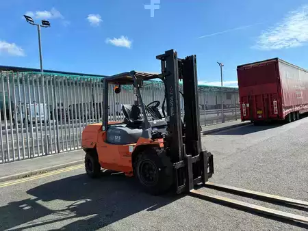 Diesel Forklifts 2009  Toyota 40-7FDA45 (5)