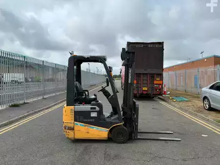 Elektryczne 3-kołowe 2014  Unicarriers AS1N1L15T (3)