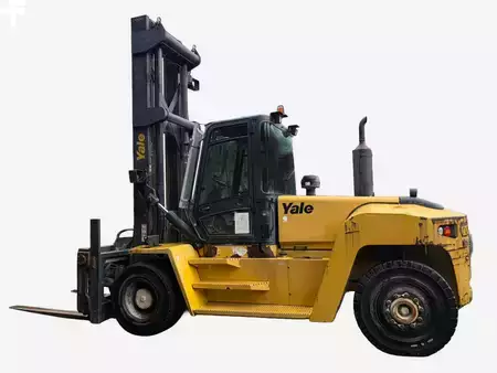 Diesel heftrucks 2015  Yale GDP160-1200 (1)