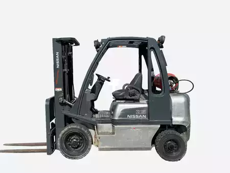 Wózki gazowe 2012  Nissan U1D2A25LQ (1)