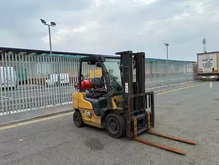 Treibgasstapler 2020  CAT Lift Trucks GP25NT (5)