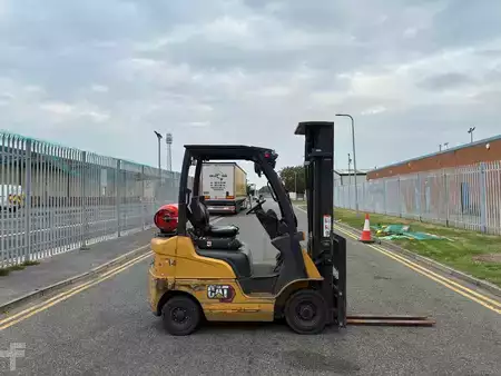 Treibgasstapler 2020  CAT Lift Trucks GP18NT (2)