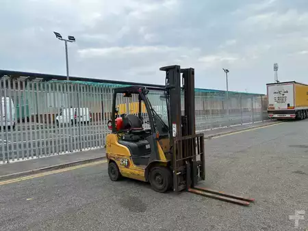 Treibgasstapler 2020  CAT Lift Trucks GP18NT (6)