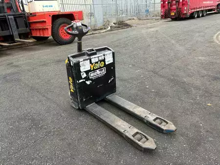 Electric Pallet Trucks 2020  Yale MP16 (6)