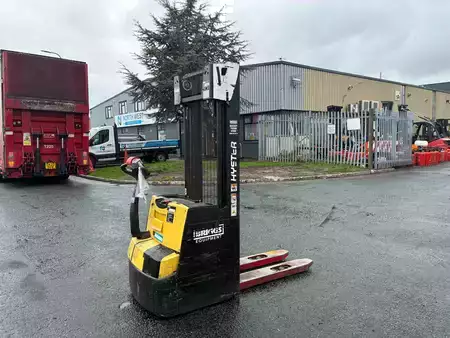 Pallet Stackers 2019  Hyster S2.0 (4)