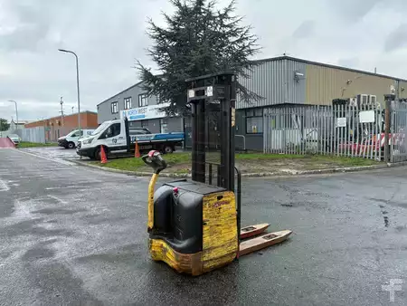 Pallet Stackers 2015  Hyster S1.6AC (5)