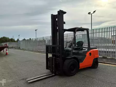 Diesel heftrucks 2020  Toyota 40-8FD50N (3)