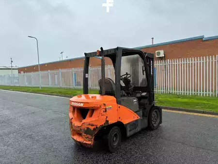 Carrelli elevatori diesel 2019  Doosan D30S-7 (6)