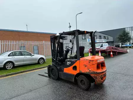 Carrelli elevatori diesel 2016  Doosan D30S-5 (2)