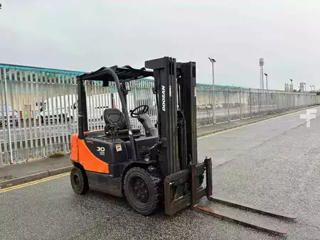 Carrelli elevatori diesel 2016  Doosan D30S-5 (5)