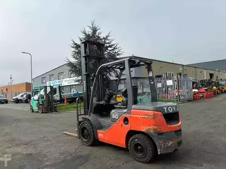 Diesel Forklifts 2021  Toyota 52-8FDF30 (5)