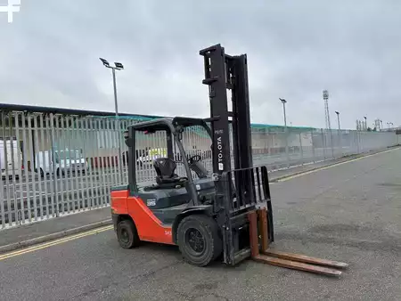 Diesel Forklifts 2021  Toyota 52-8FDJF35 (4)