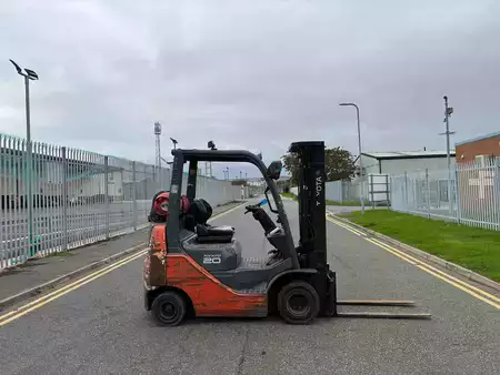 Wózki gazowe 2016  Toyota 02-8FGKF20 (2)