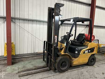 LPG VZV 2013  CAT Lift Trucks GP25N (2)